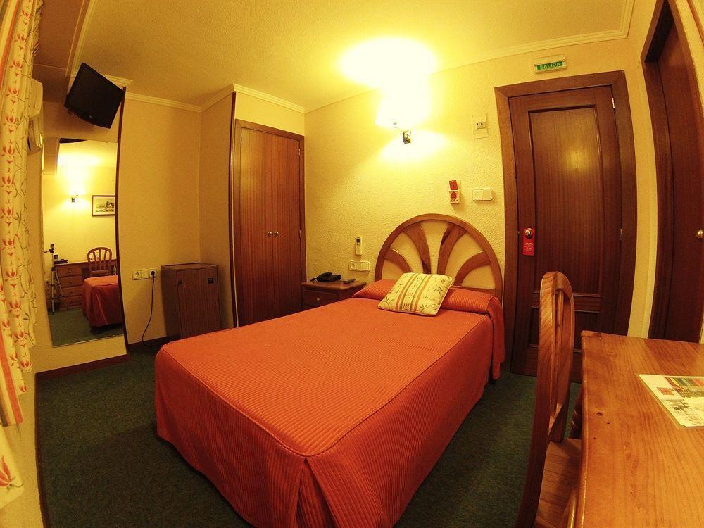 Hotel Avenida Plaza Альсира Экстерьер фото